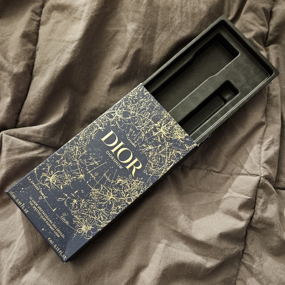 NEW Dior Limited Edition Holiday Mascara Blue Gift Box Set Insert Capture Totale